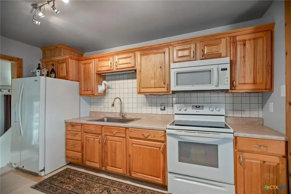 1067 County Road 307 Port Lavaca, TX 77979