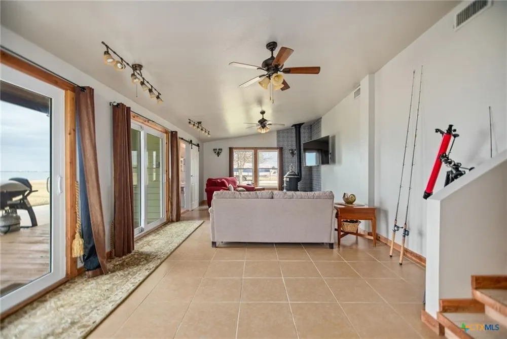1067 County Road 307 Port Lavaca, TX 77979