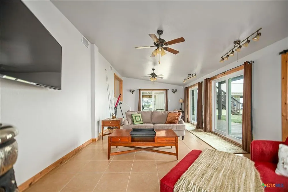 1067 County Road 307 Port Lavaca, TX 77979