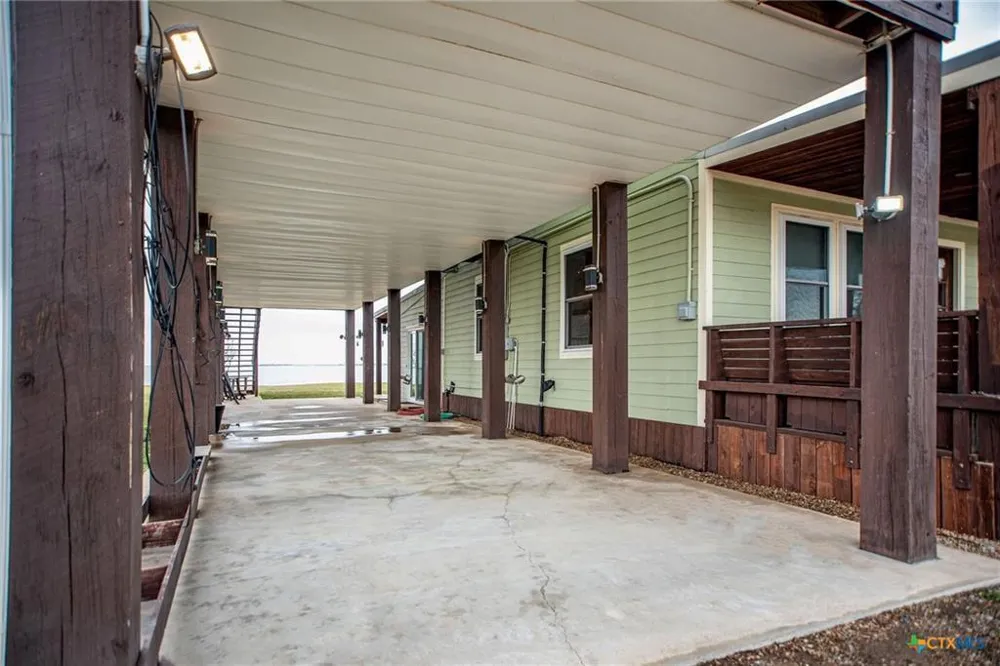 1067 County Road 307 Port Lavaca, TX 77979