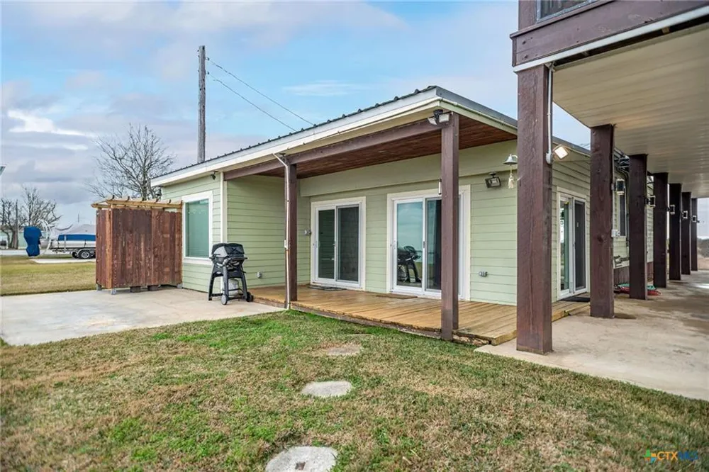 1067 County Road 307 Port Lavaca, TX 77979