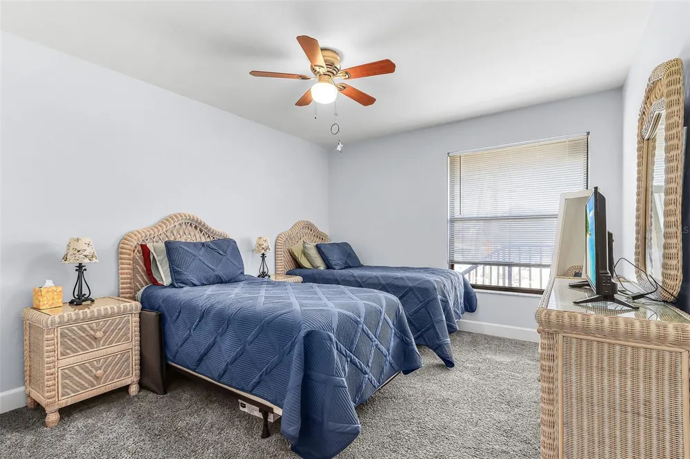 3935 COUNTRY CLUB BOULEVARD #17 Cape Coral, FL 33904