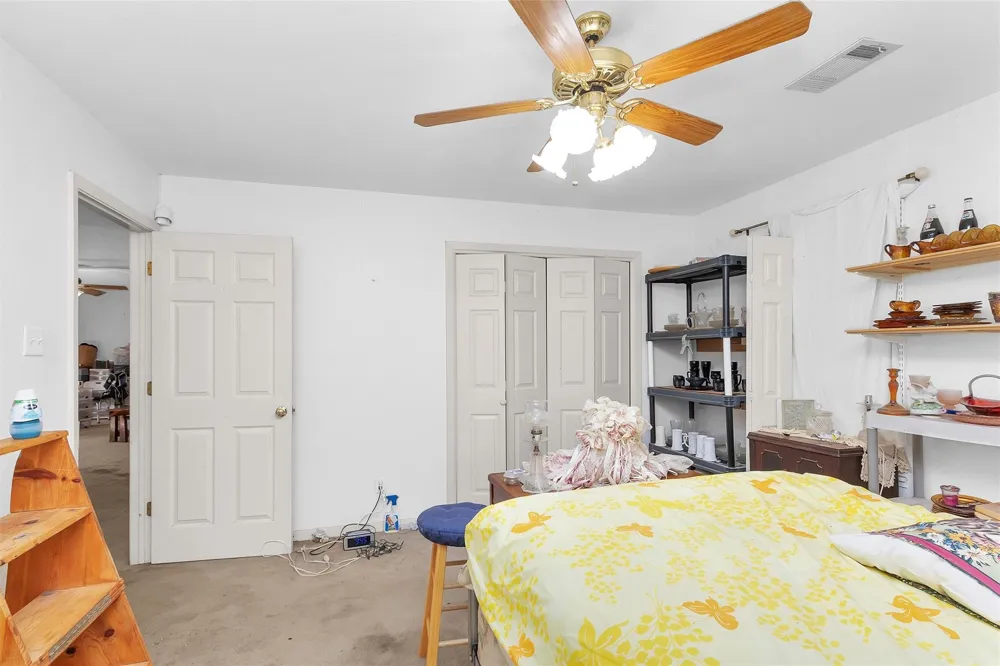 10408 Glennswood Drive Navasota, TX 77868
