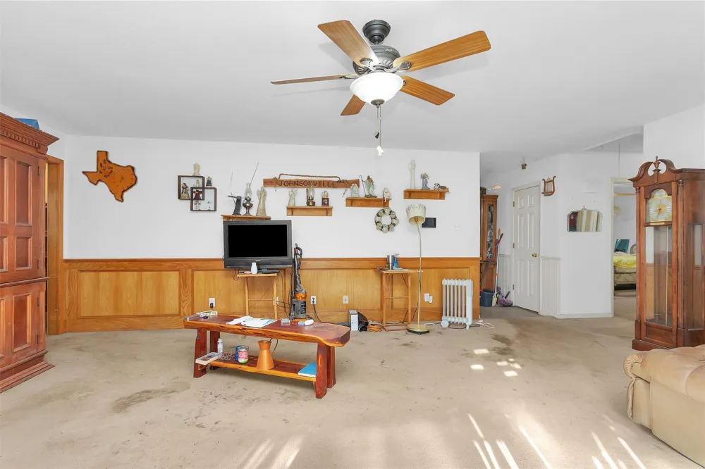 10408 Glennswood Drive Navasota, TX 77868
