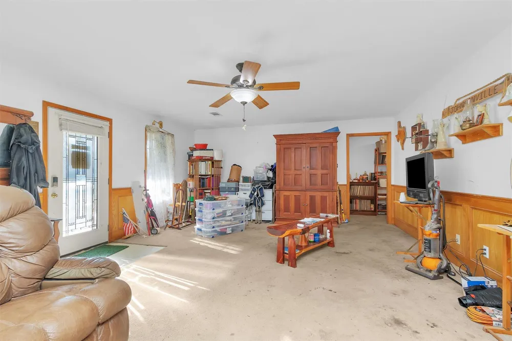 10408 Glennswood Drive Navasota, TX 77868