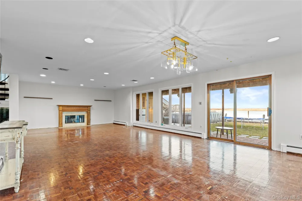 115 Maryland Avenue Long Beach, NY 11561