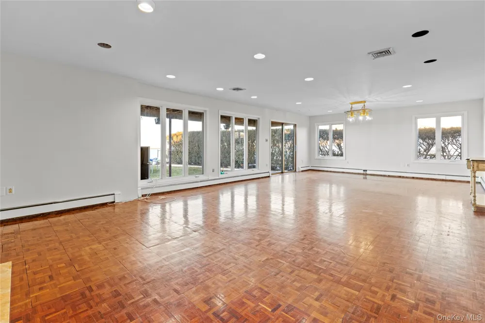 115 Maryland Avenue Long Beach, NY 11561