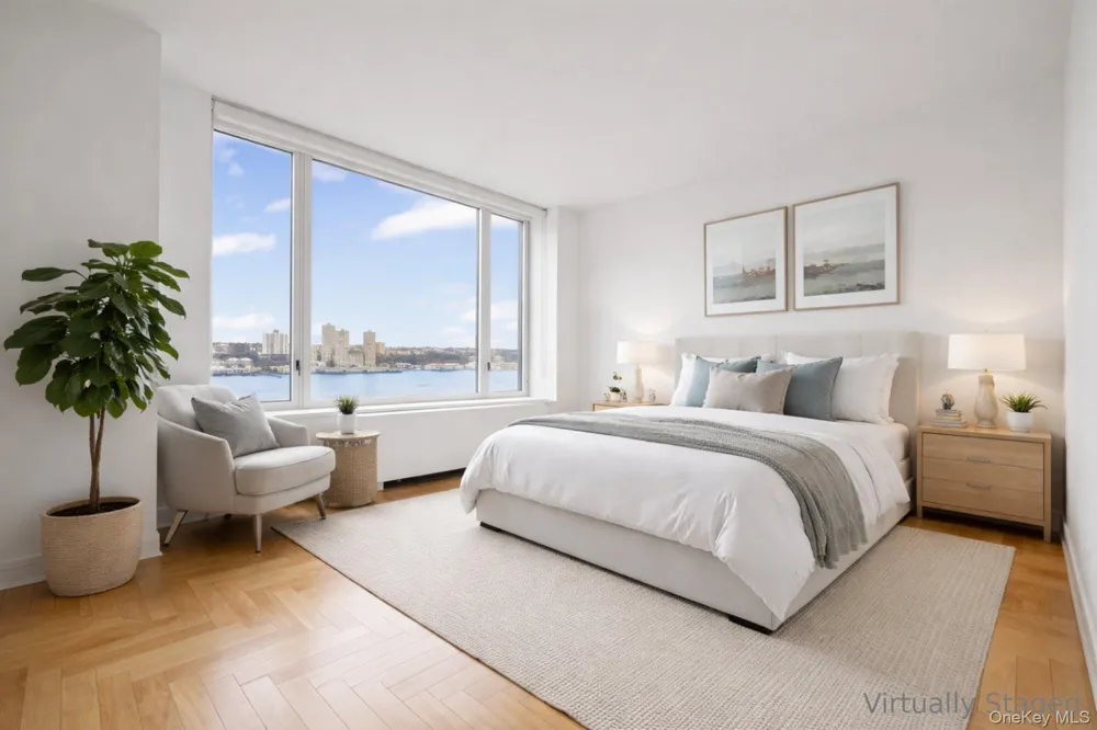 220 Riverside Boulevard #19L New York (Manhattan), NY 10069