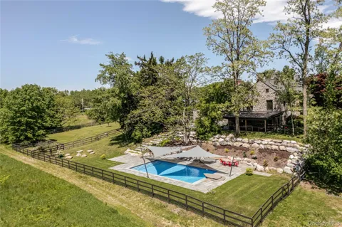26 Roberson Avenue