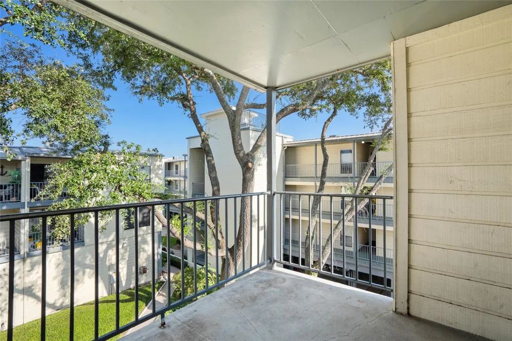 4001 Nasa Parkway #213 El Lago, TX 77586