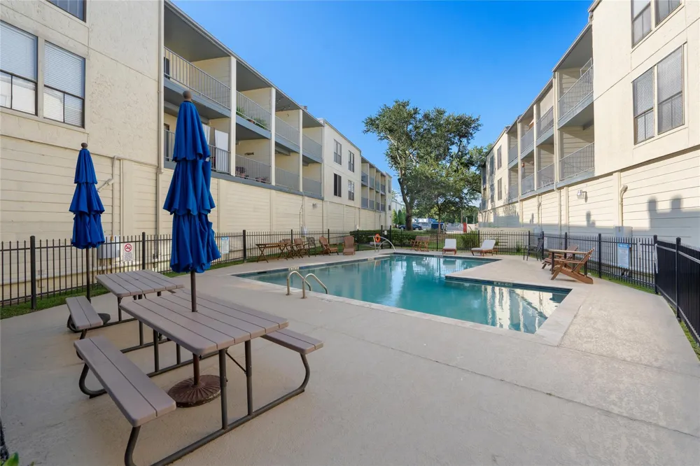 4001 Nasa Parkway #213 El Lago, TX 77586
