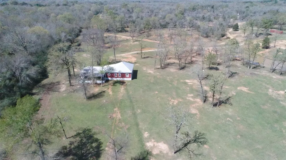 8773 I-45 S Centerville, TX 75833