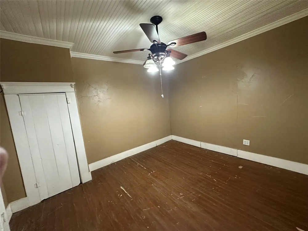 8773 I-45 S Centerville, TX 75833