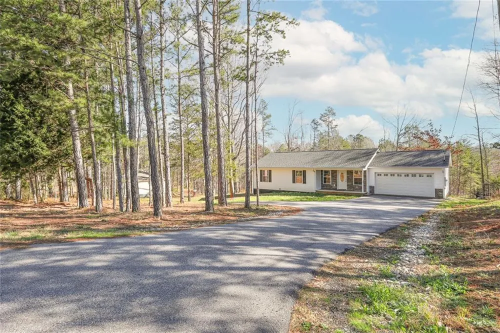 3642 Williams Bridge Road Toccoa, GA 30577