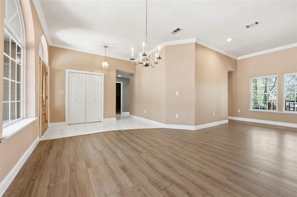 19513 NW 240TH LANE High Springs, FL 32643