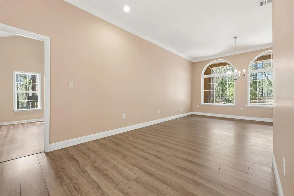 19513 NW 240TH LANE High Springs, FL 32643