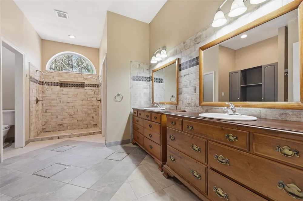 19513 NW 240TH LANE High Springs, FL 32643
