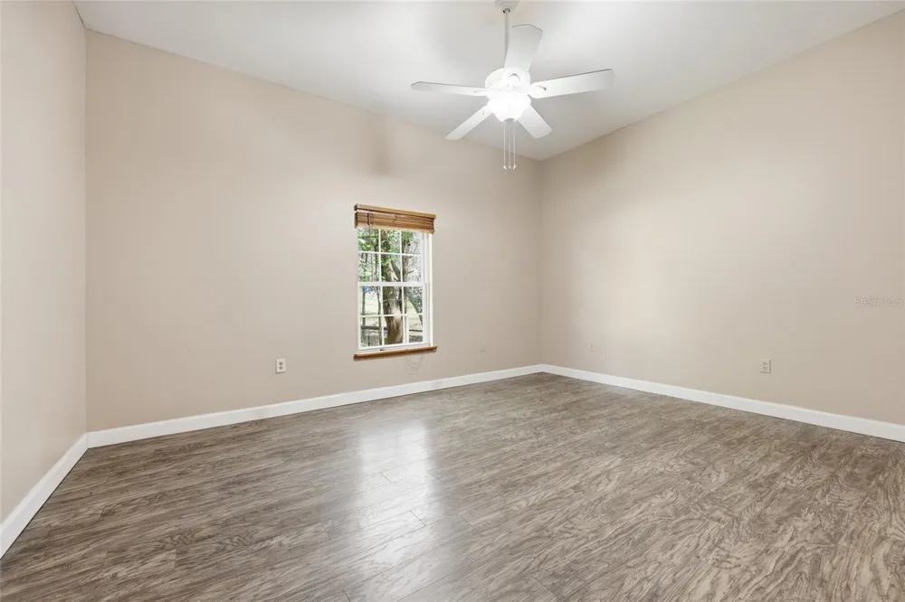 19513 NW 240TH LANE High Springs, FL 32643