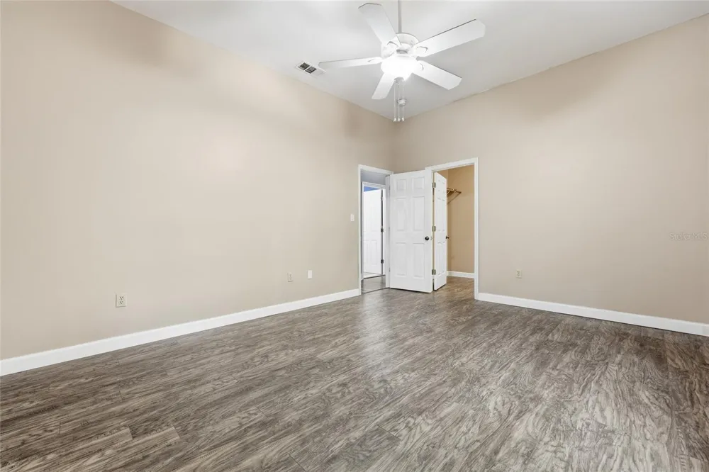 19513 NW 240TH LANE High Springs, FL 32643