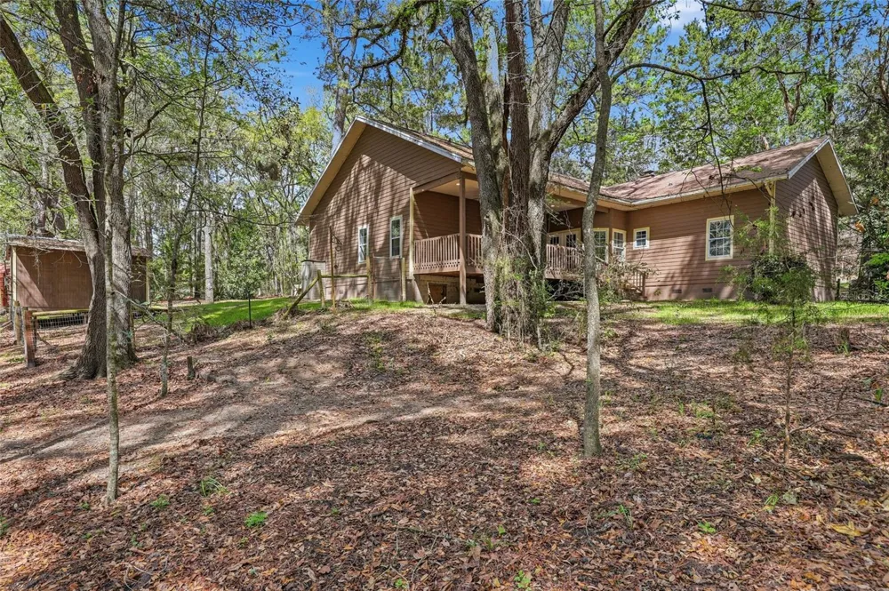 19513 NW 240TH LANE High Springs, FL 32643