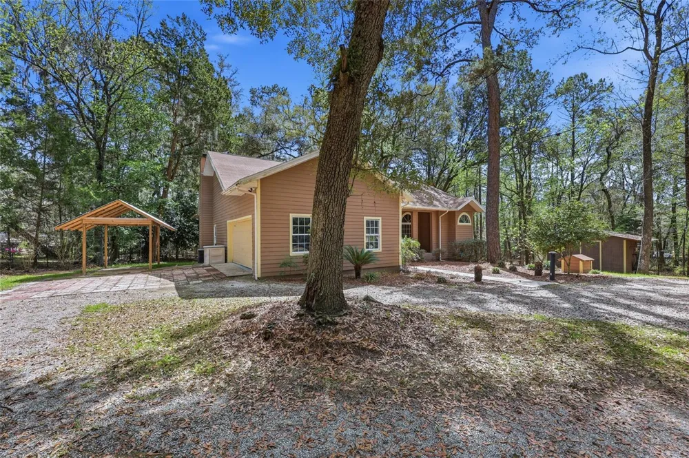 19513 NW 240TH LANE High Springs, FL 32643