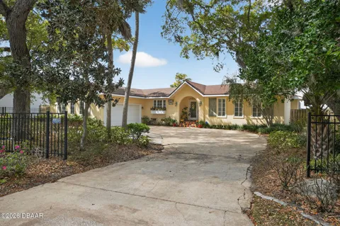 2136 John Anderson Drive