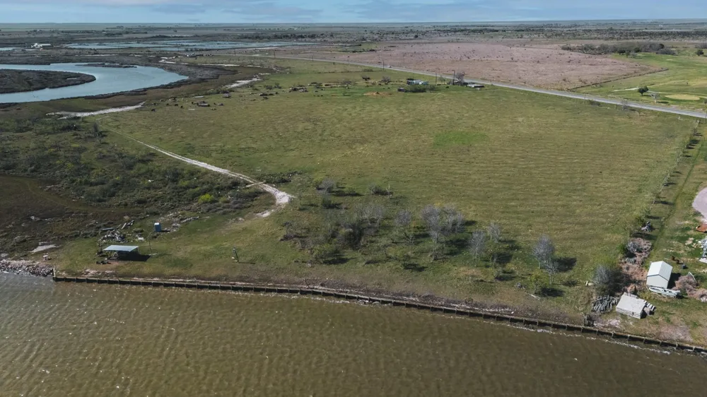 Hwy 35 W Palacios, TX 77465