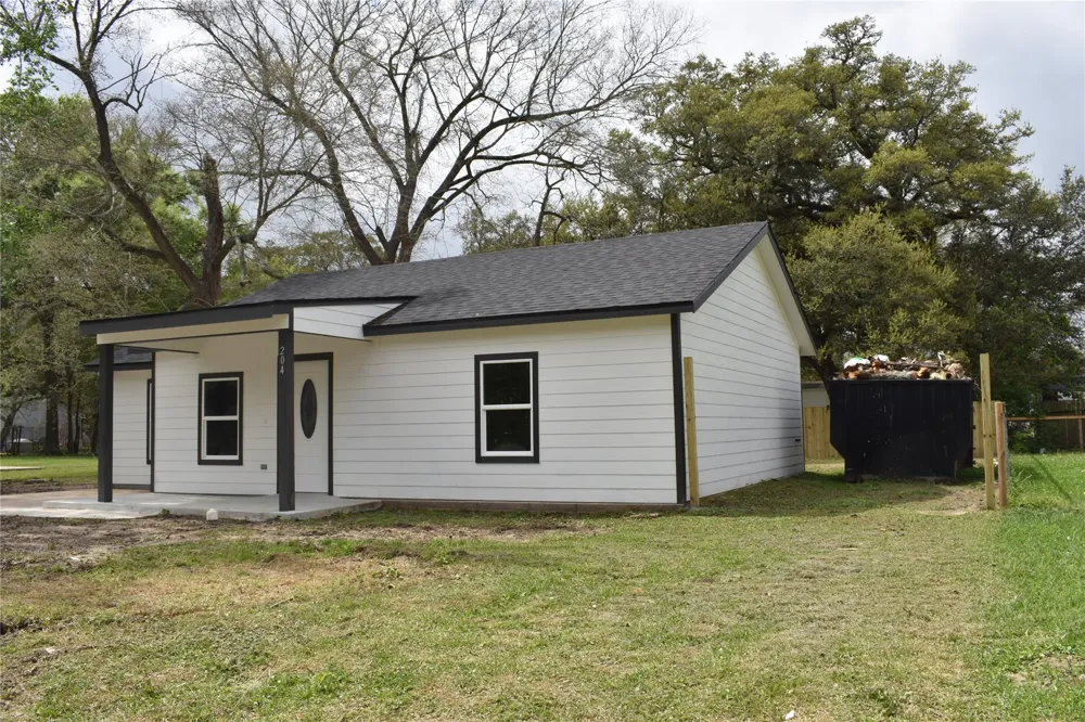 204 Texas Daisetta, TX 77533