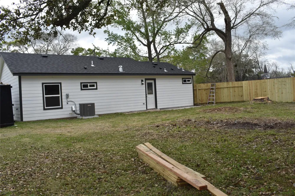 204 Texas Daisetta, TX 77533