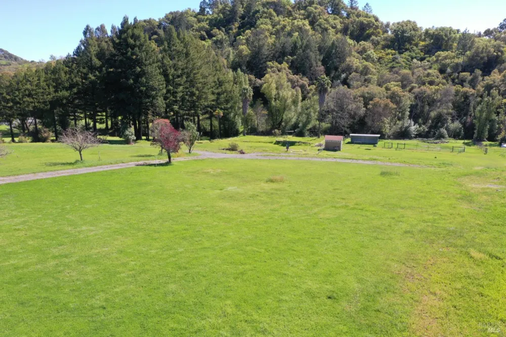 1360 NE Riebli Road Santa Rosa, CA 95404