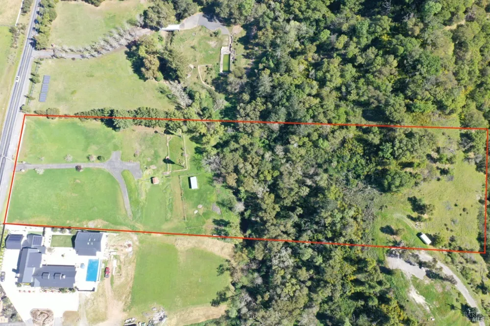 1360 NE Riebli Road Santa Rosa, CA 95404