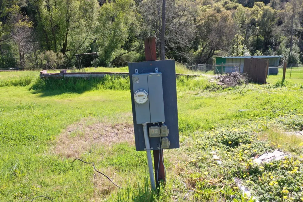 1360 NE Riebli Road Santa Rosa, CA 95404