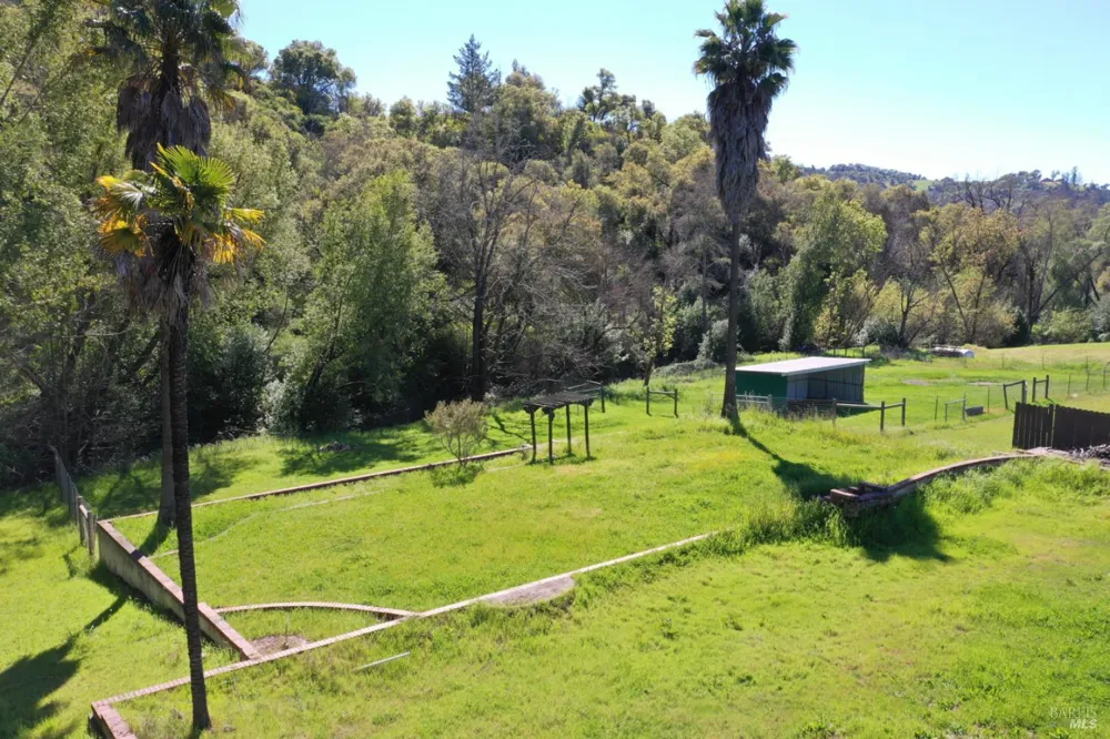 1360 NE Riebli Road Santa Rosa, CA 95404