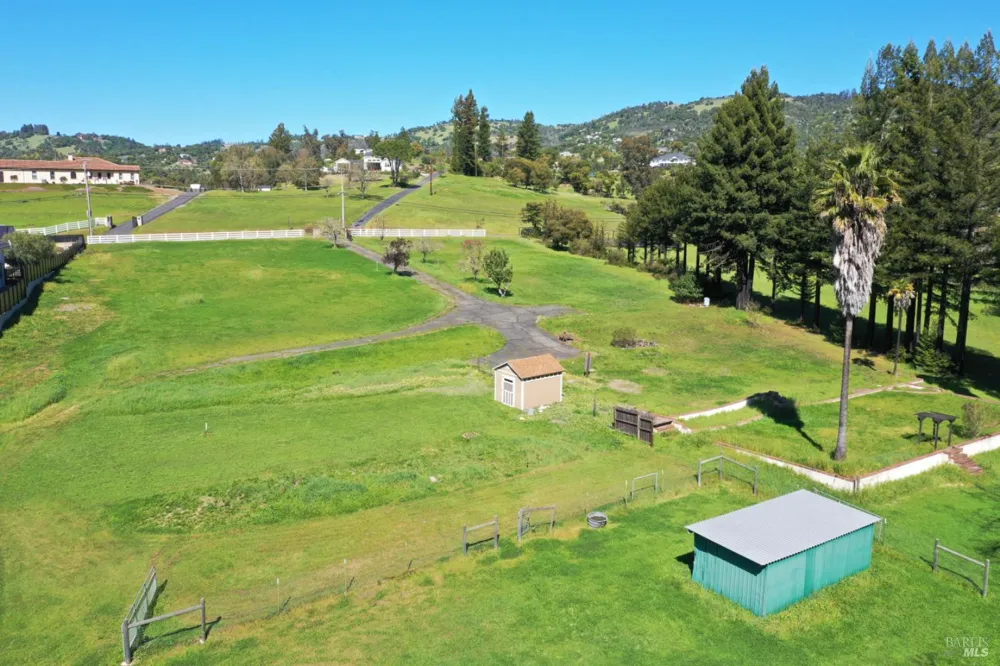 1360 NE Riebli Road Santa Rosa, CA 95404