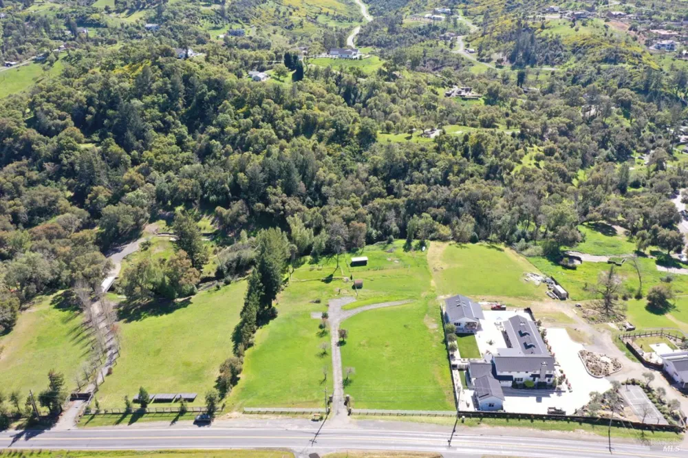 1360 NE Riebli Road Santa Rosa, CA 95404