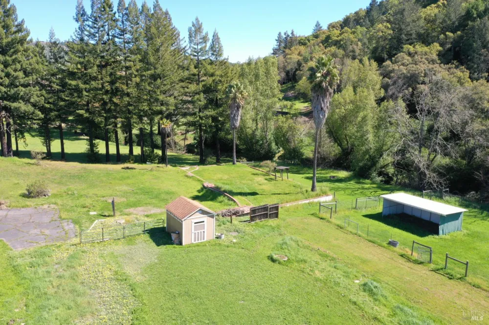 1360 NE Riebli Road Santa Rosa, CA 95404
