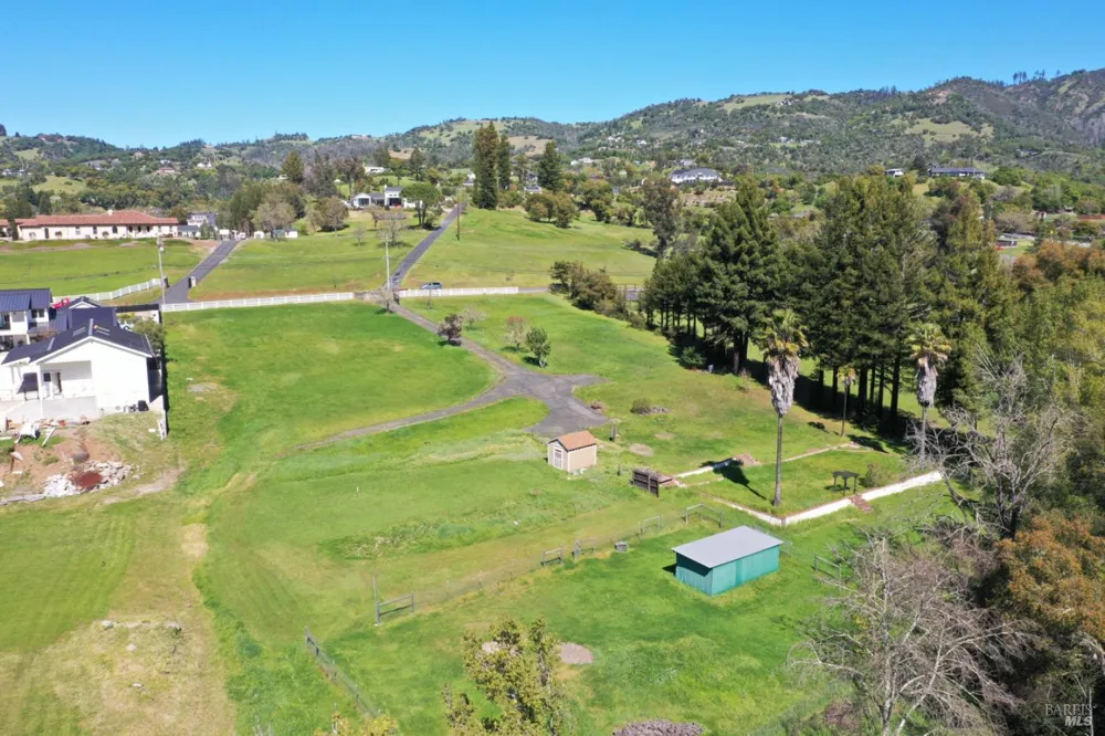 1360 NE Riebli Road Santa Rosa, CA 95404