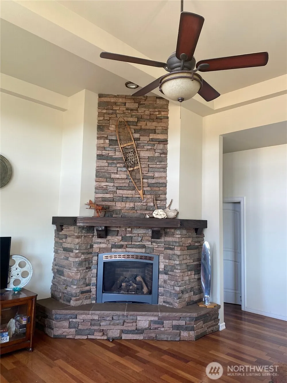 55776 Bay Area Drive Electric City, WA 99123