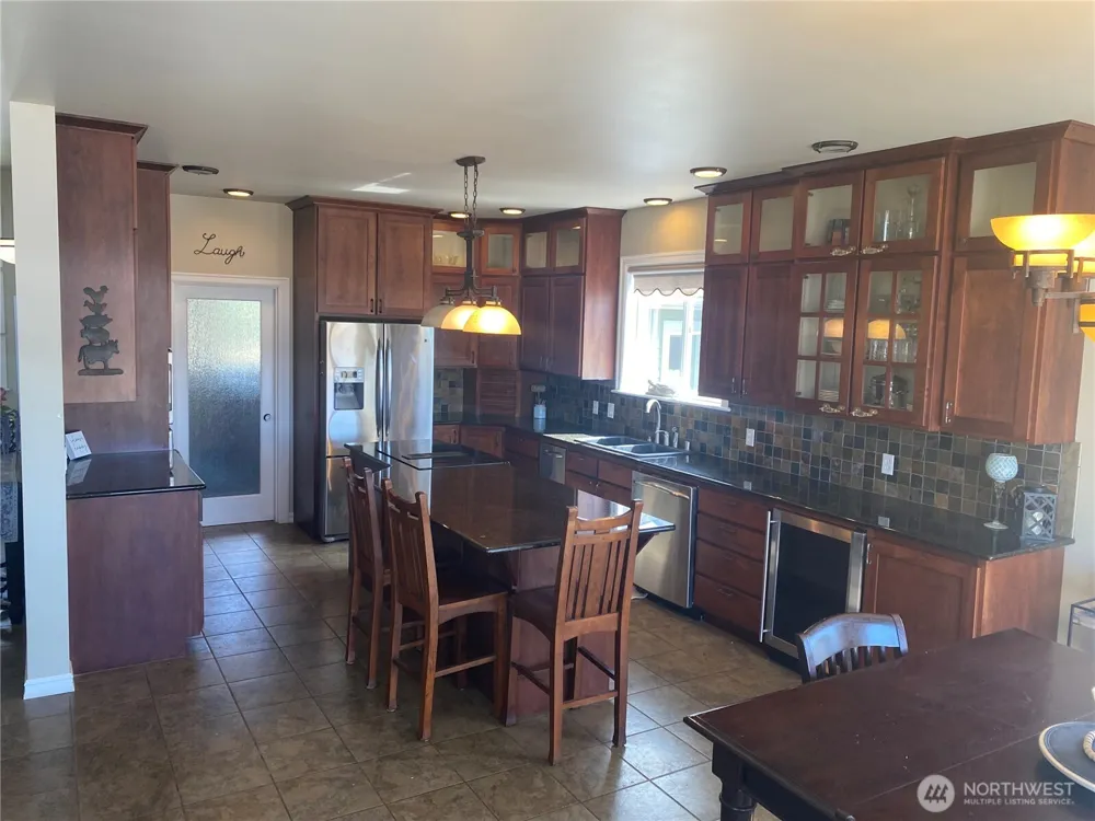 55776 Bay Area Drive Electric City, WA 99123