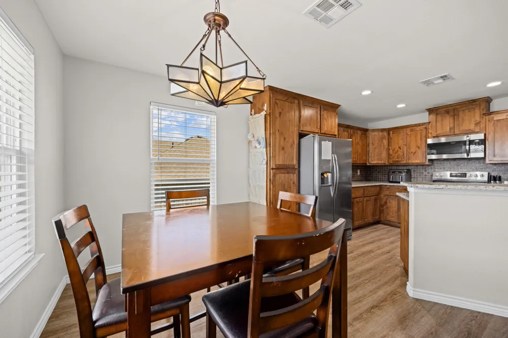 1313 Sandstone Cove Lampasas, TX 76550