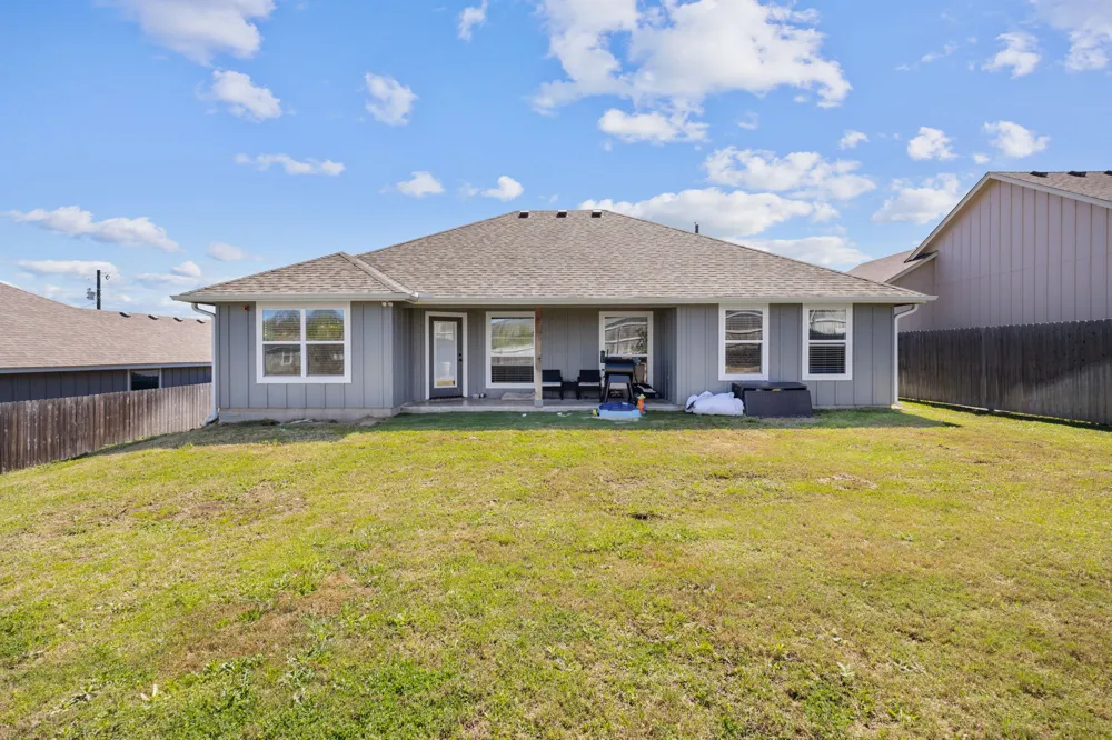 1313 Sandstone Cove Lampasas, TX 76550