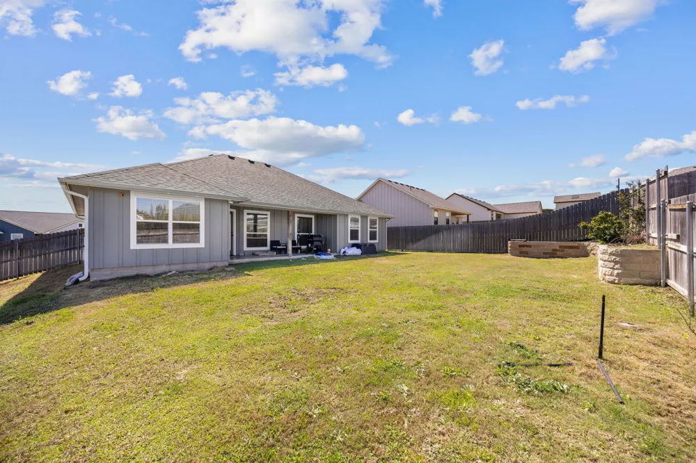 1313 Sandstone Cove Lampasas, TX 76550