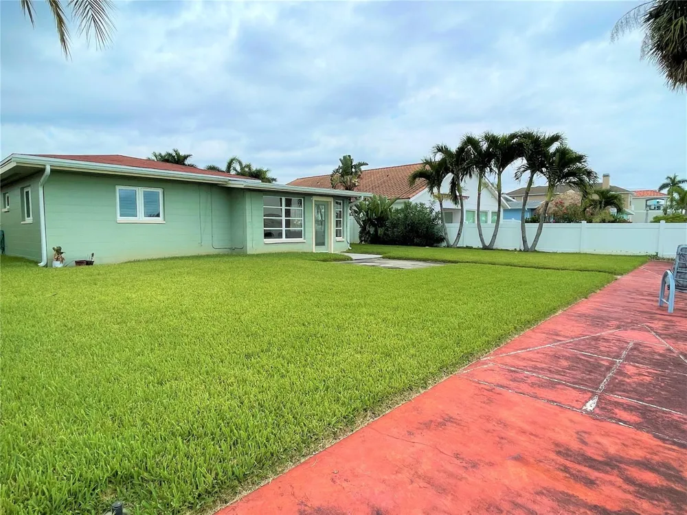 17045 DOLPHIN DRIVE North Redington Beach, FL 33708