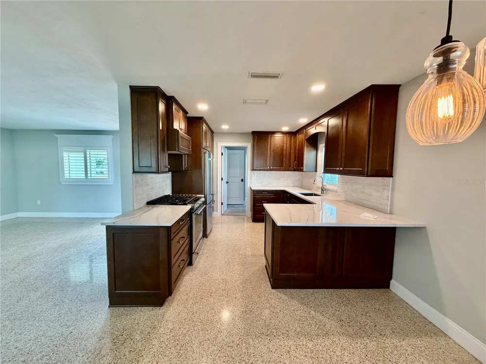 17045 DOLPHIN DRIVE North Redington Beach, FL 33708