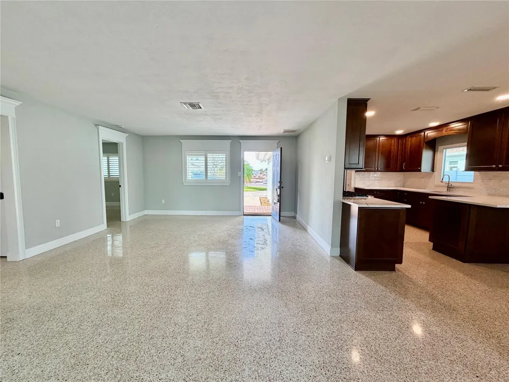 17045 DOLPHIN DRIVE North Redington Beach, FL 33708