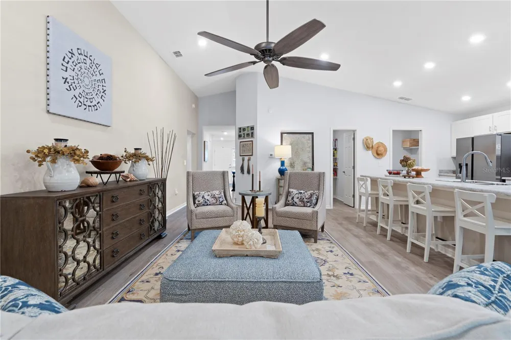 956 ARUBA AVENUE Mulberry, FL 33860