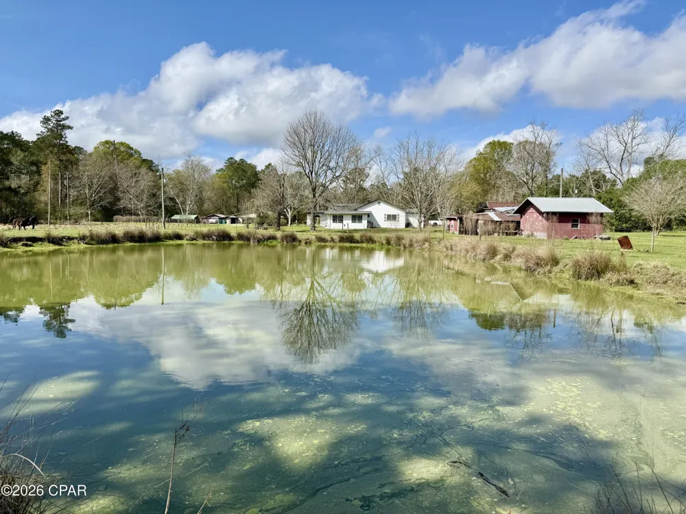 4906 Galloway Road Graceville, FL 32440