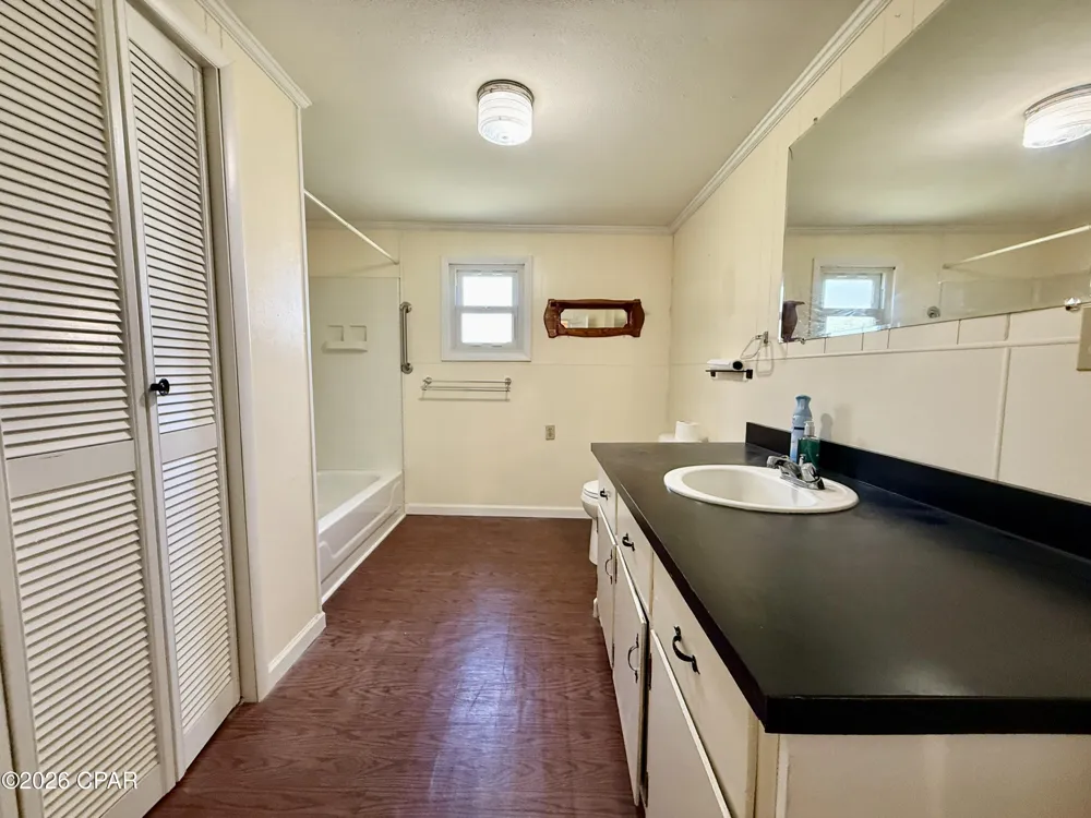 4906 Galloway Road Graceville, FL 32440