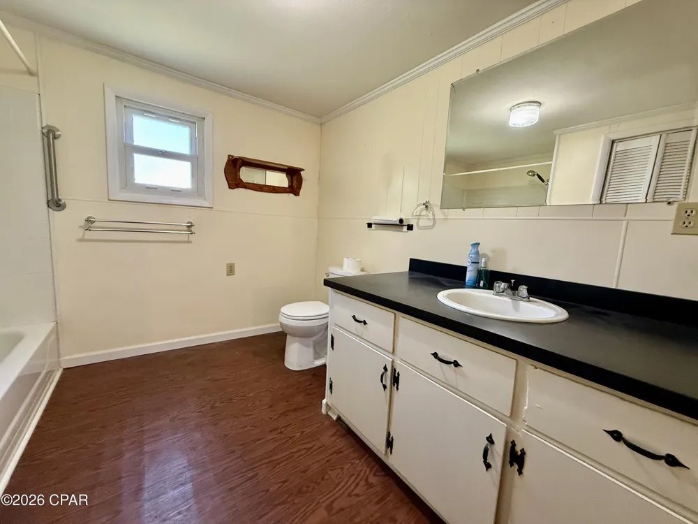4906 Galloway Road Graceville, FL 32440