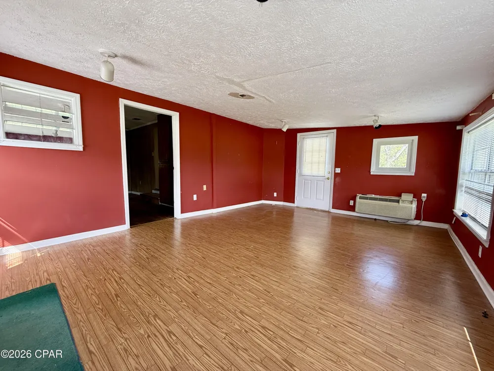 4906 Galloway Road Graceville, FL 32440